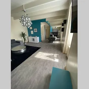 https://jolie-maison-en-plein-centre-du-guilvinec.inbrittany.com